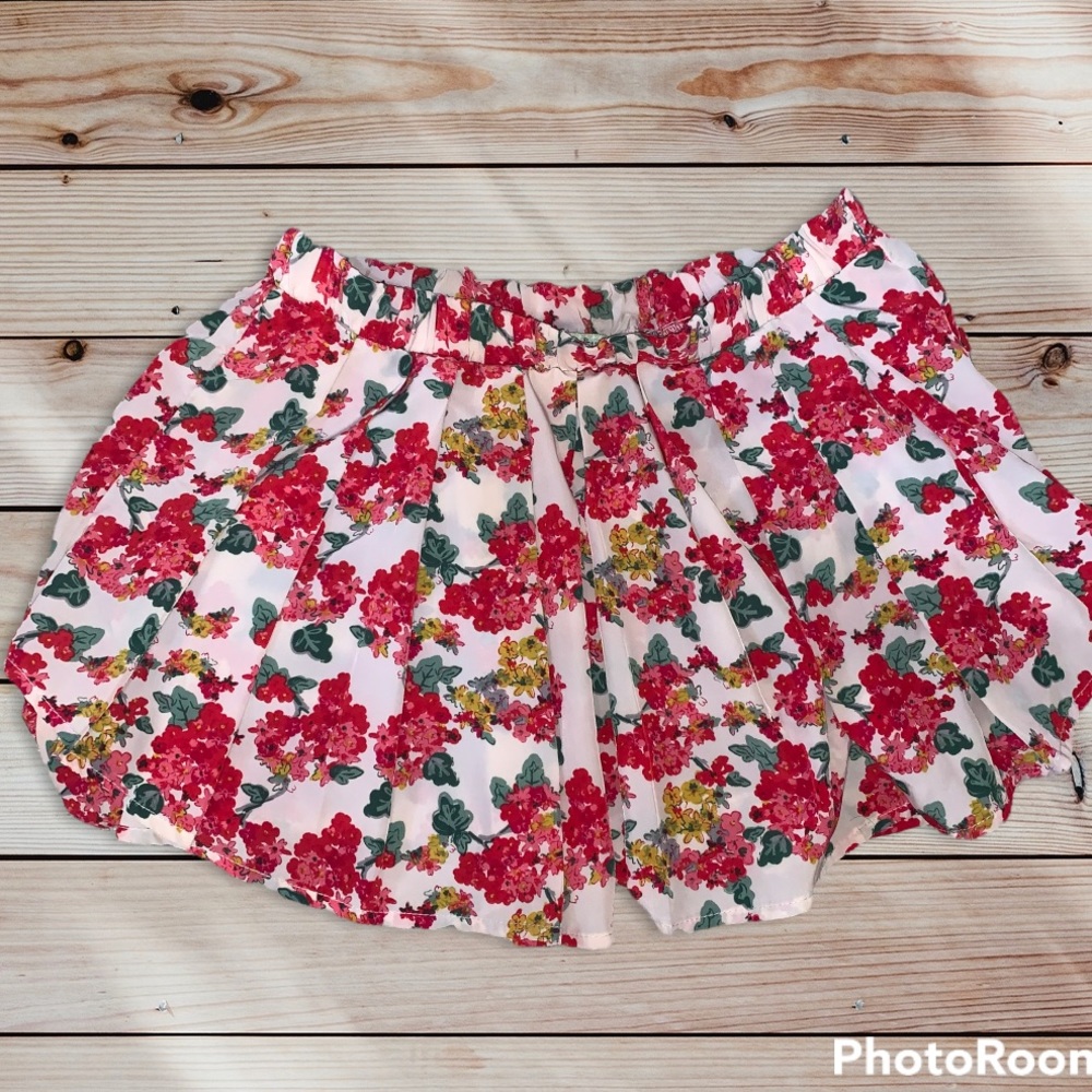 Floral pleated mini skirt s freehugs feminine chic preppy lightweight stretch